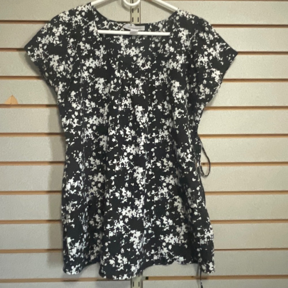 Motherhood Maternity Black White Floral Side Tie Short Sleeve Blouse Small